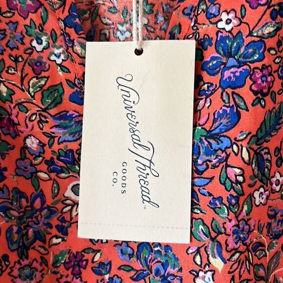 NEW Universal Thread Floral Shirt - Picture 4 of 6